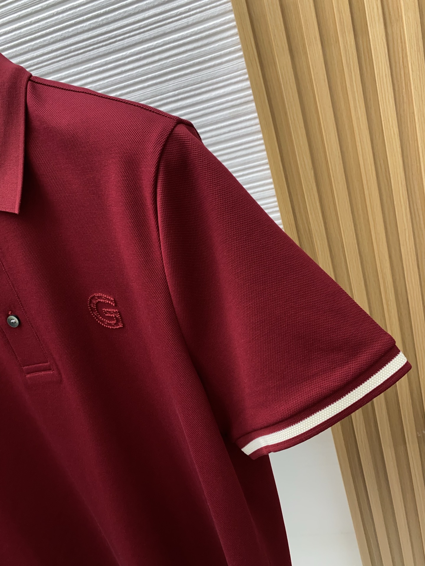 古奇 2026s经典时尚翻领 Polo衫短袖 ，贸易公司渠道订单，简约大气，时尚百搭，品相更是无法挑剔！