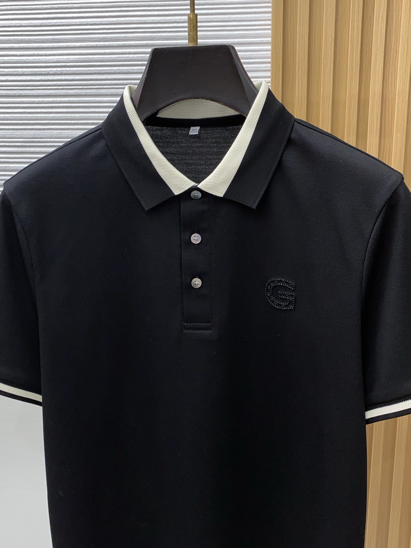 古奇 2026s经典时尚翻领 Polo衫短袖 ，贸易公司渠道订单，简约大气，时尚百搭，品相更是无法挑剔！