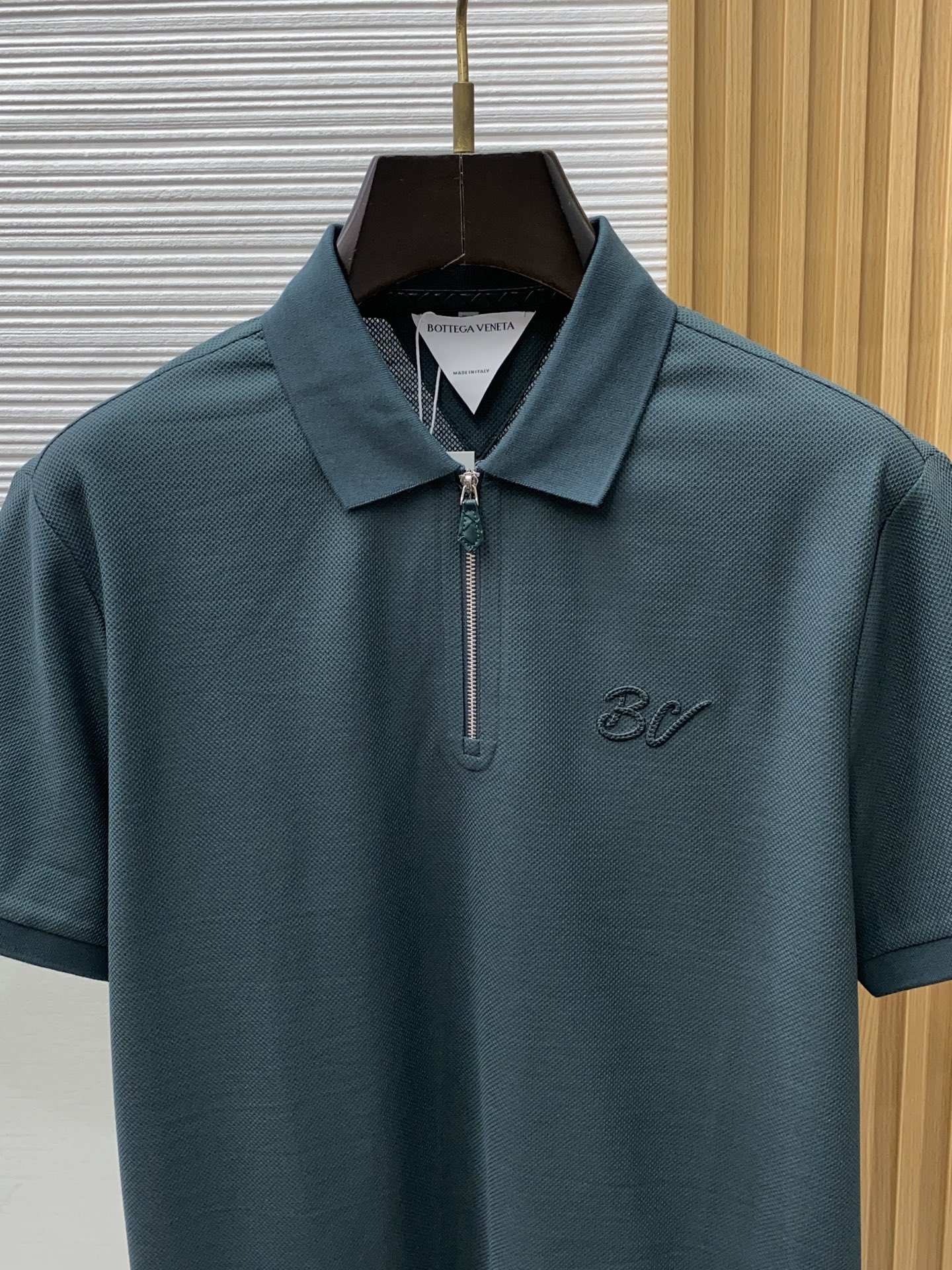 BV 2026s经典时尚翻领 Polo衫短袖 ，贸易公司渠道订单，简约大气，时尚百搭，品相更是无法挑剔！