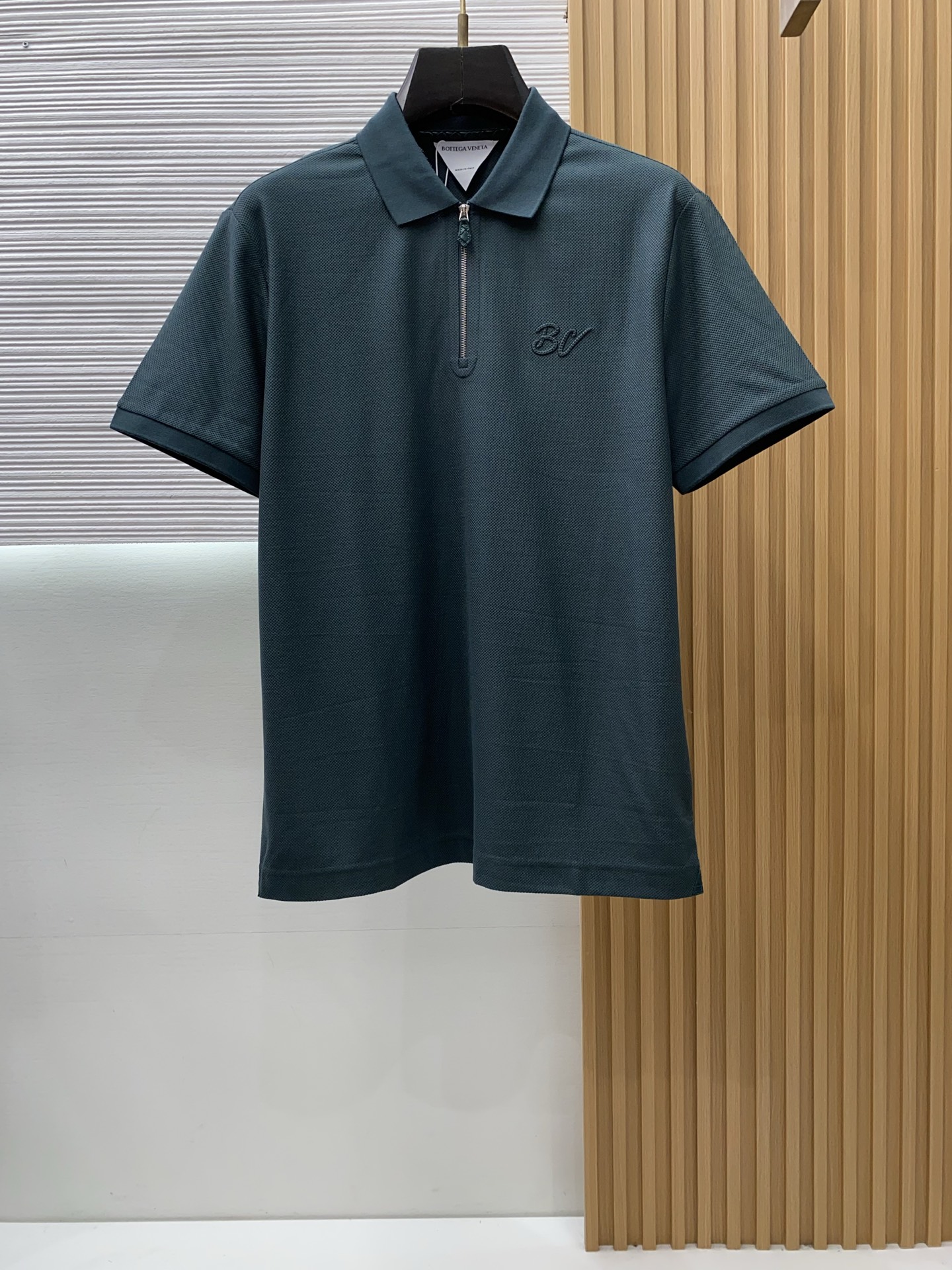 BV 2026s经典时尚翻领 Polo衫短袖 ，贸易公司渠道订单，简约大气，时尚百搭，品相更是无法挑剔！