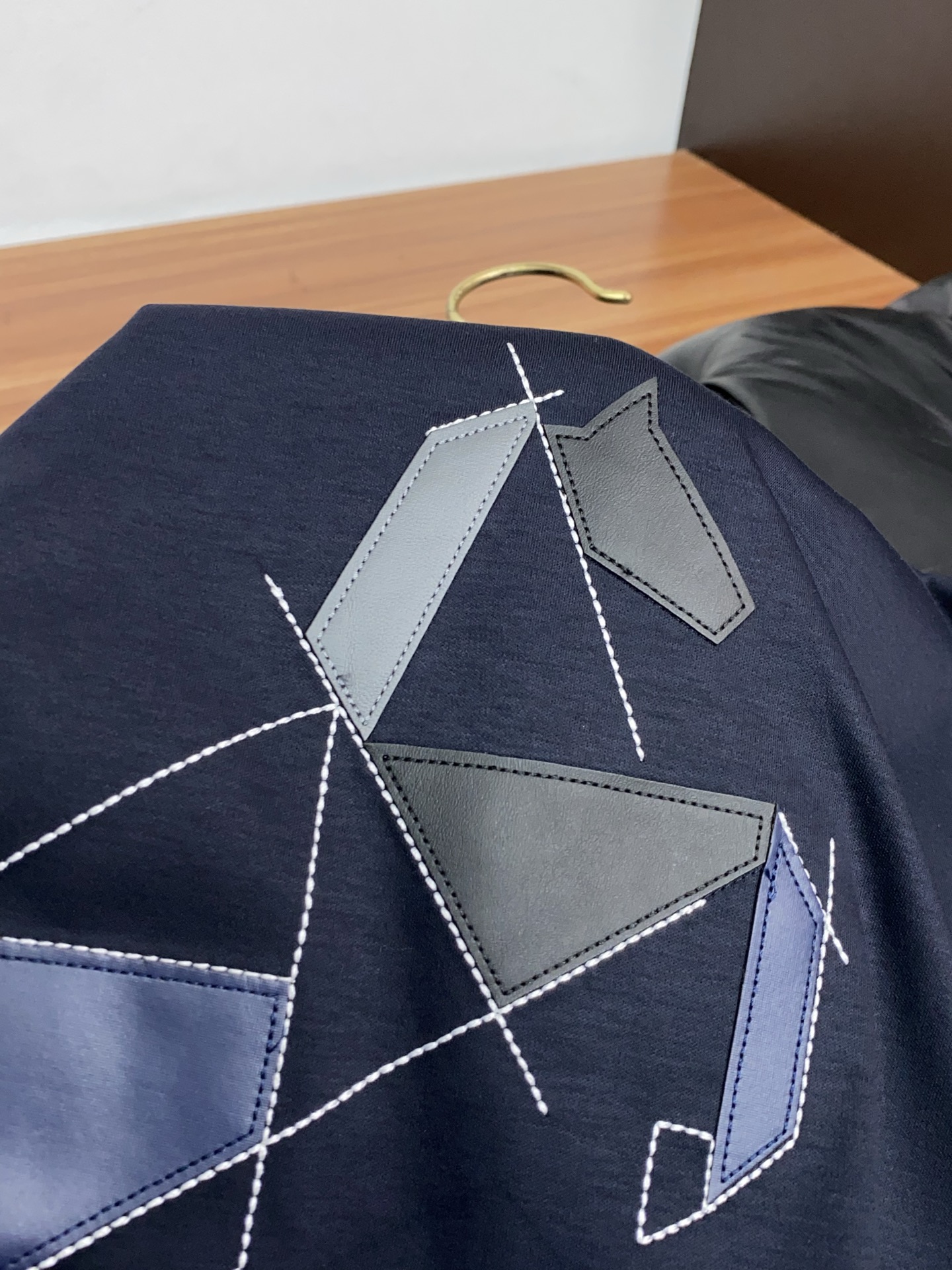 爱马仕 2026s经典时尚短袖 ，贸易公司渠道订单，简约大气，时尚百搭，品相更是无法挑剔！选用客供进口1