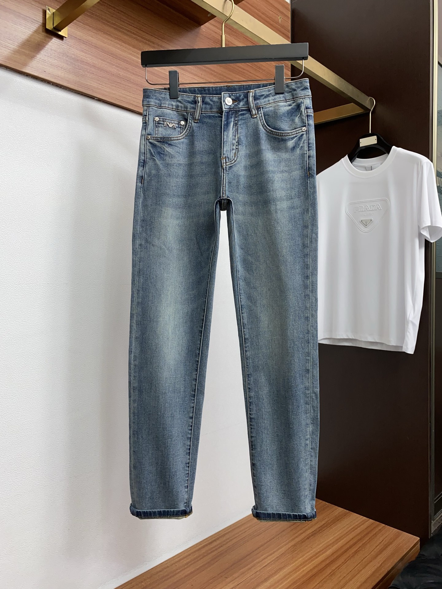 阿玛尼 高端定制、2026早春最新款牛仔裤 柜台同步发售 原版定制复刻 客供五金辅料 原单品质 进口牛仔