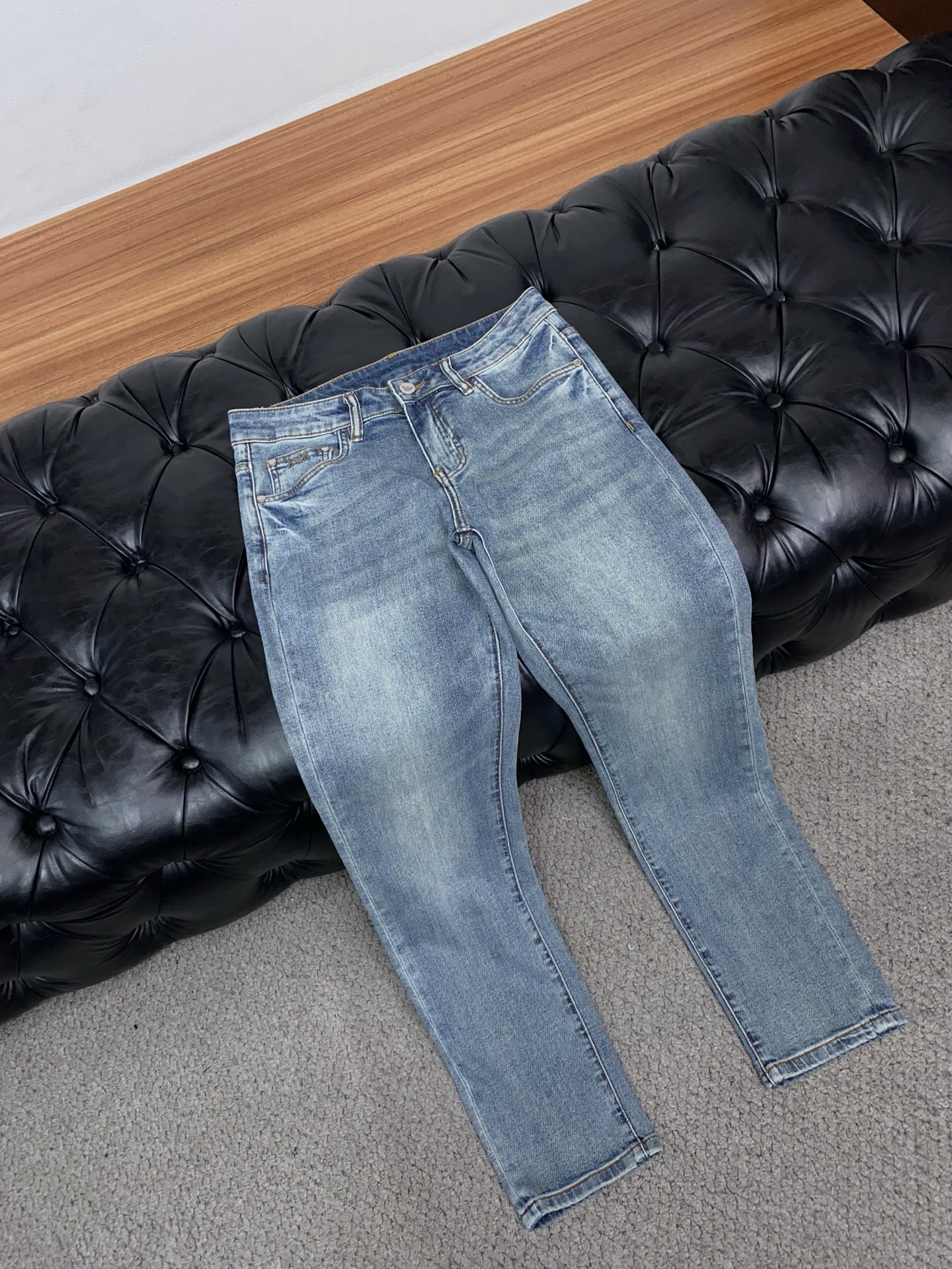 阿玛尼 高端定制、2026早春最新款牛仔裤 柜台同步发售 原版定制复刻 客供五金辅料 原单品质 进口牛仔