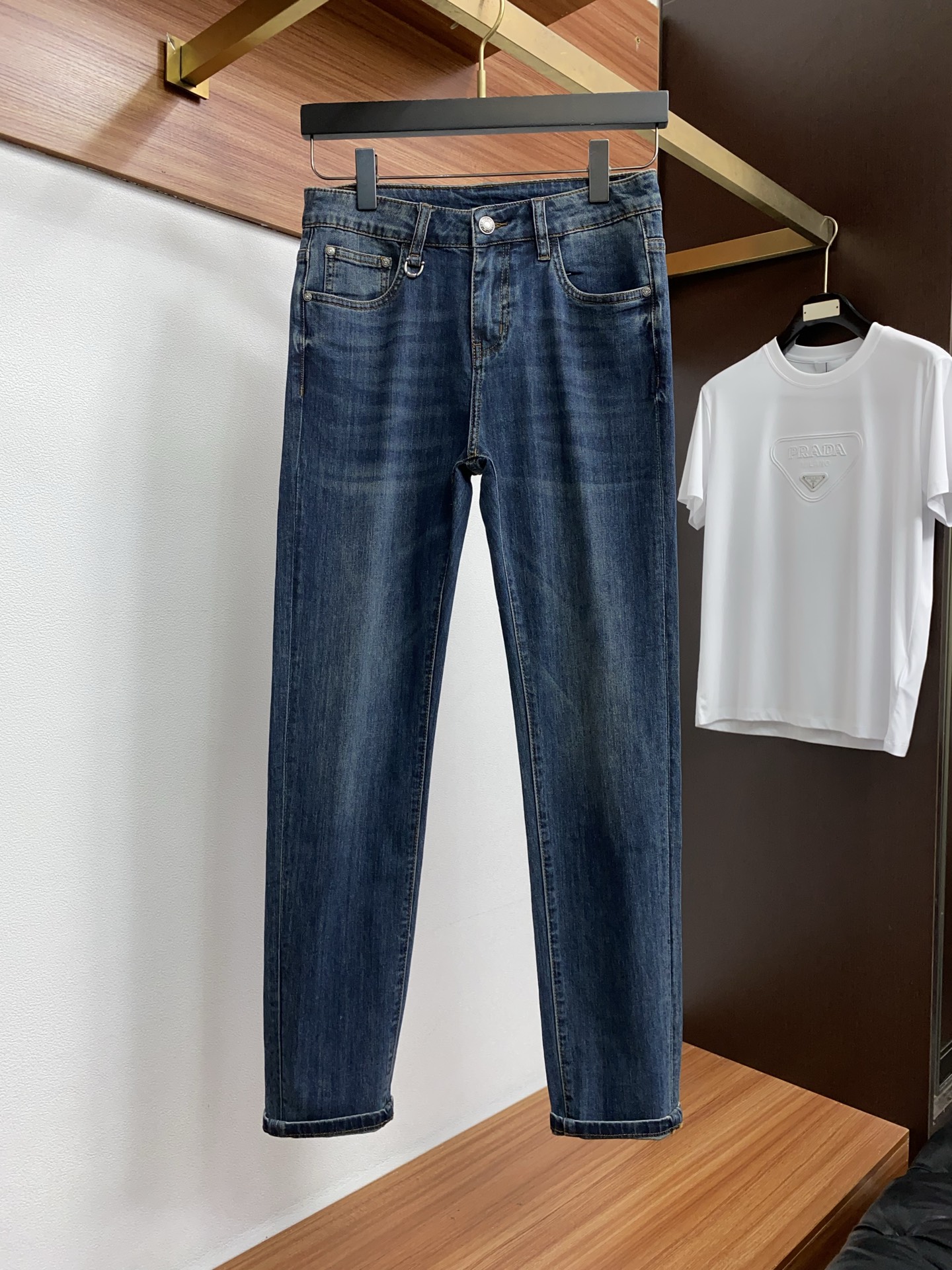 蒙口 高端定制、2026早春最新款牛仔裤 柜台同步发售 原版定制复刻 客供五金辅料 原单品质 进口牛仔面