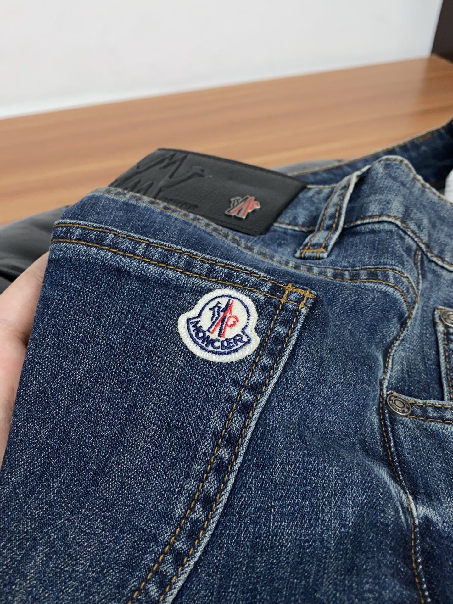 蒙口 高端定制、2026早春最新款牛仔裤 柜台同步发售 原版定制复刻 客供五金辅料 原单品质 进口牛仔面