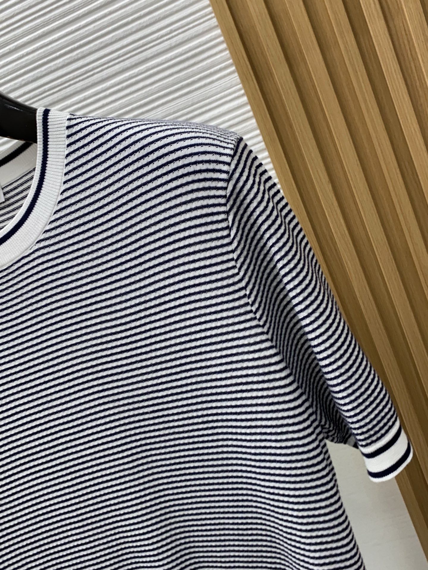 BC 2026春夏新款首发专柜最新款圆领短袖 高端订制 设计前卫时尚！条纹针织重工艺设计 定制天丝棉面料