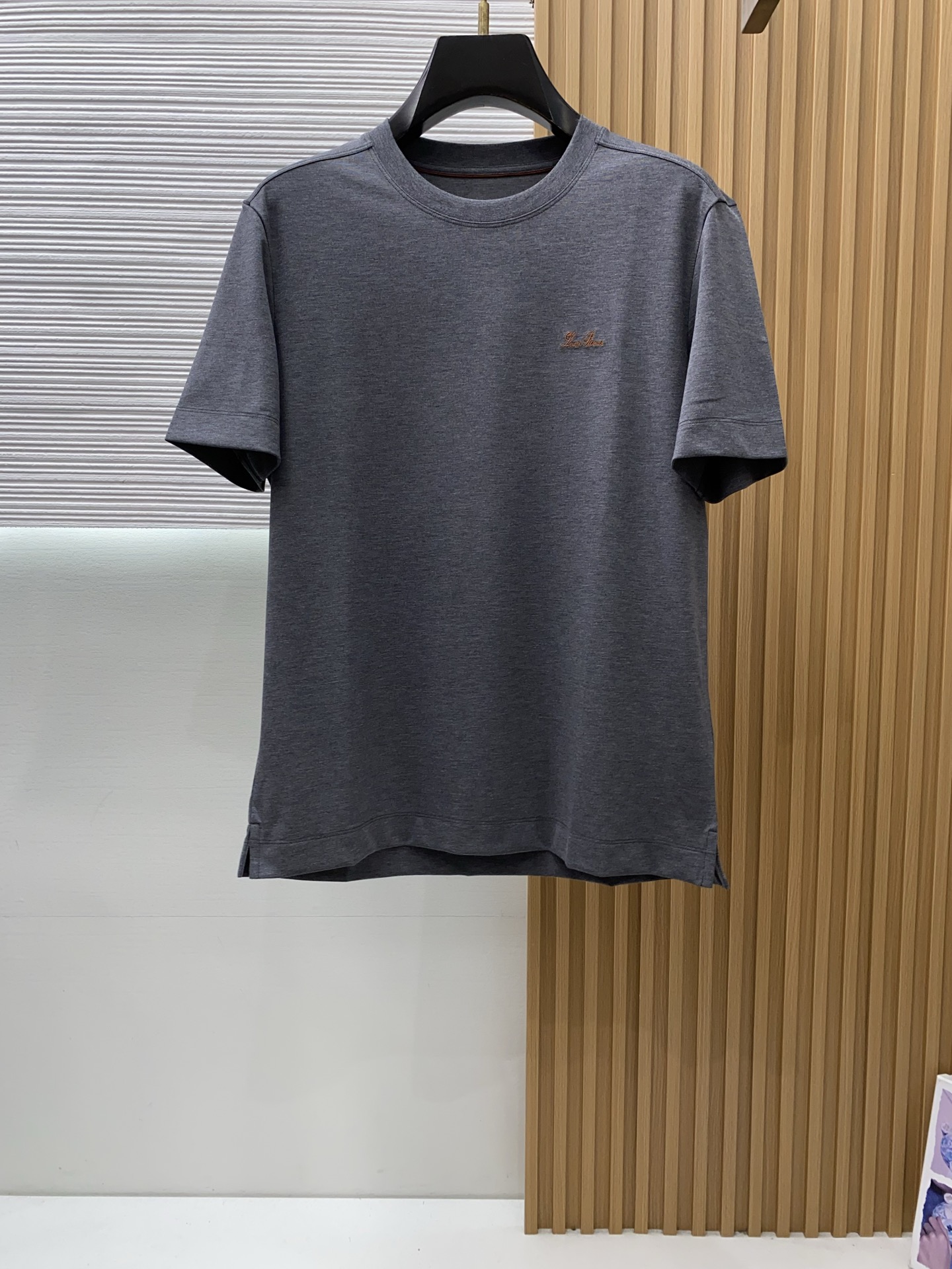 顶级Loro Piana 诺悠翩雅 短袖 26ss春夏新款 专柜同步高端主线系列，高品控老钱们的挚爱经典