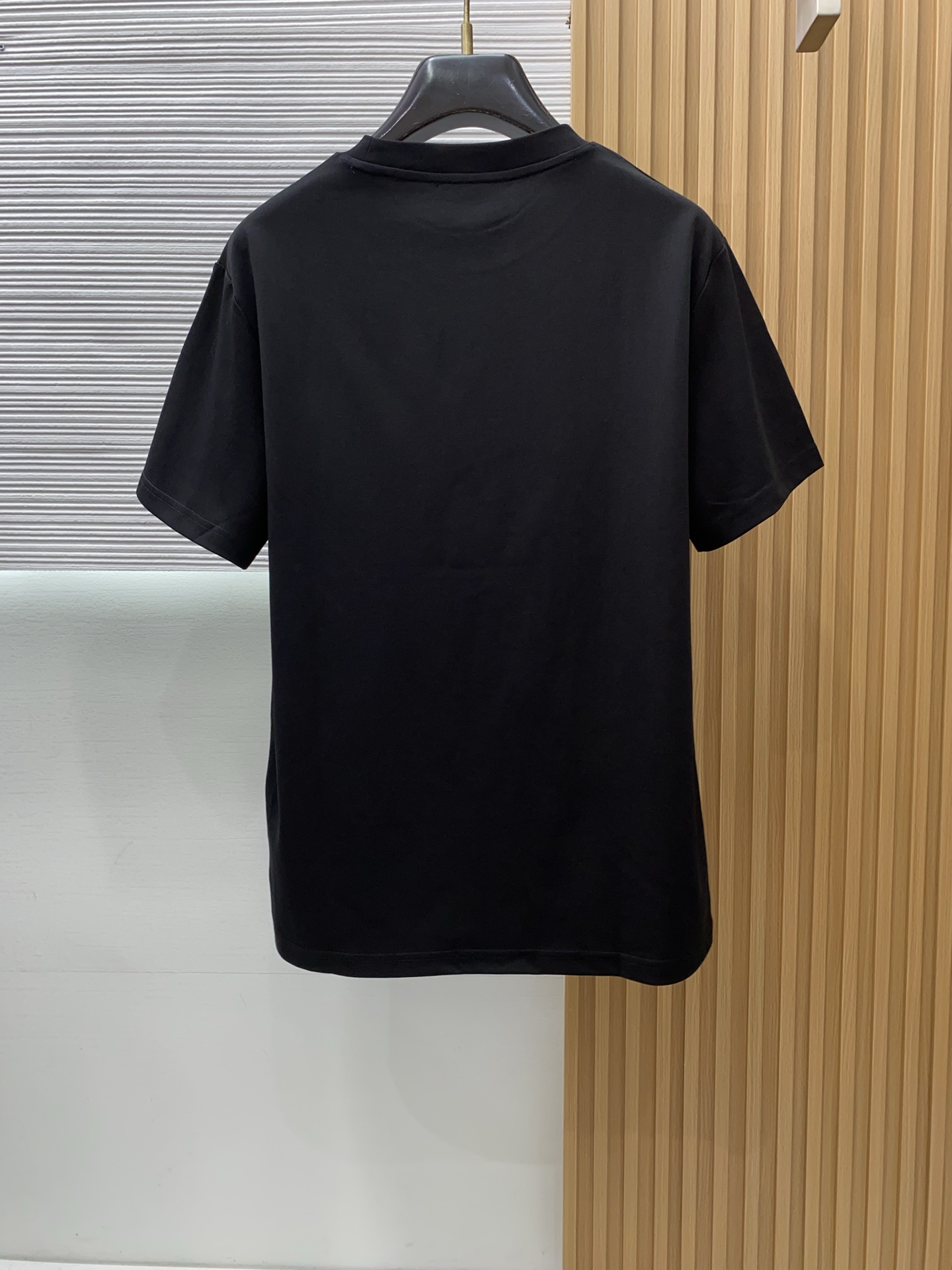 古奇 2026 春夏新款首发专柜最新款短袖圆领T恤 高端订制 设计前卫时尚！品牌logo重工艺设计 高端