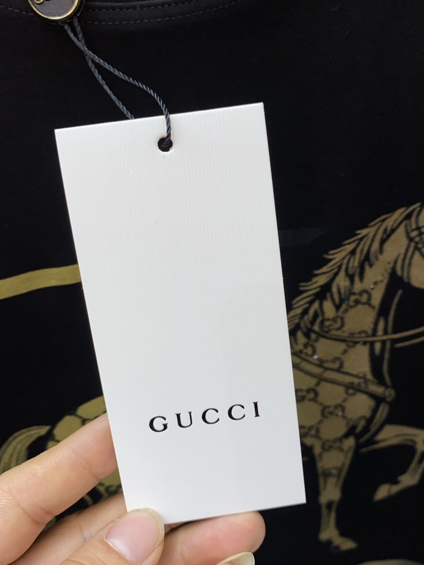 古奇 2026 春夏新款首发专柜最新款短袖圆领T恤 高端订制 设计前卫时尚！品牌logo重工艺设计 高端