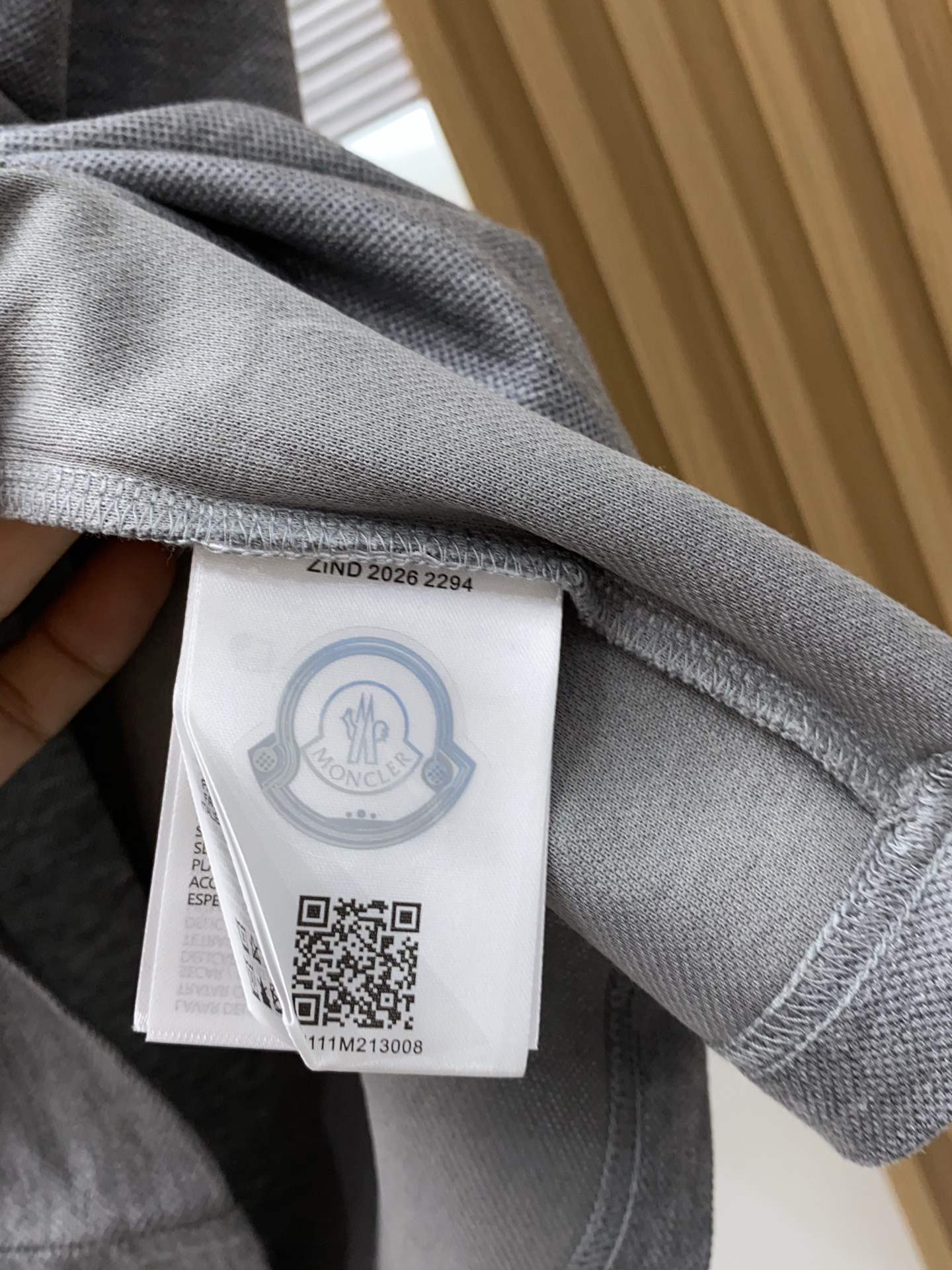 蒙口 2026春夏新品细纹珠地商务Polo，极简的衣身造型！顶级针织棉质混纺质地 整体的触感极为舒适，弹