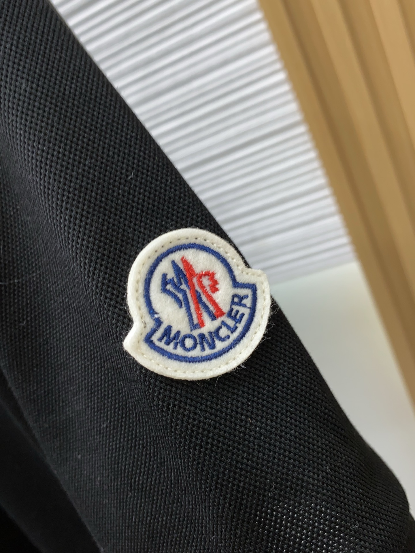 蒙口 2026春夏新品细纹珠地商务Polo，极简的衣身造型！顶级针织棉质混纺质地 整体的触感极为舒适，弹