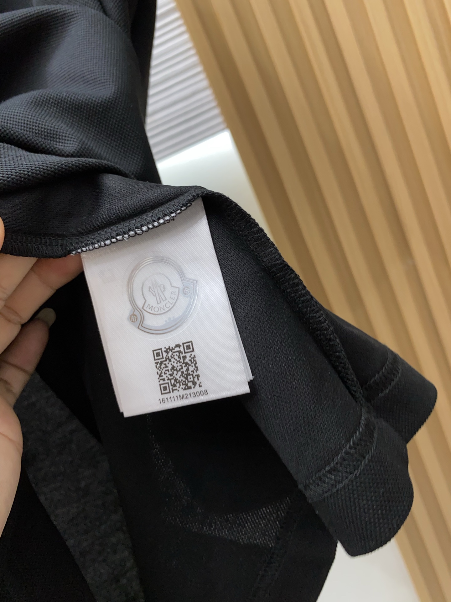 蒙口 2026春夏新品细纹珠地商务Polo，极简的衣身造型！顶级针织棉质混纺质地 整体的触感极为舒适，弹