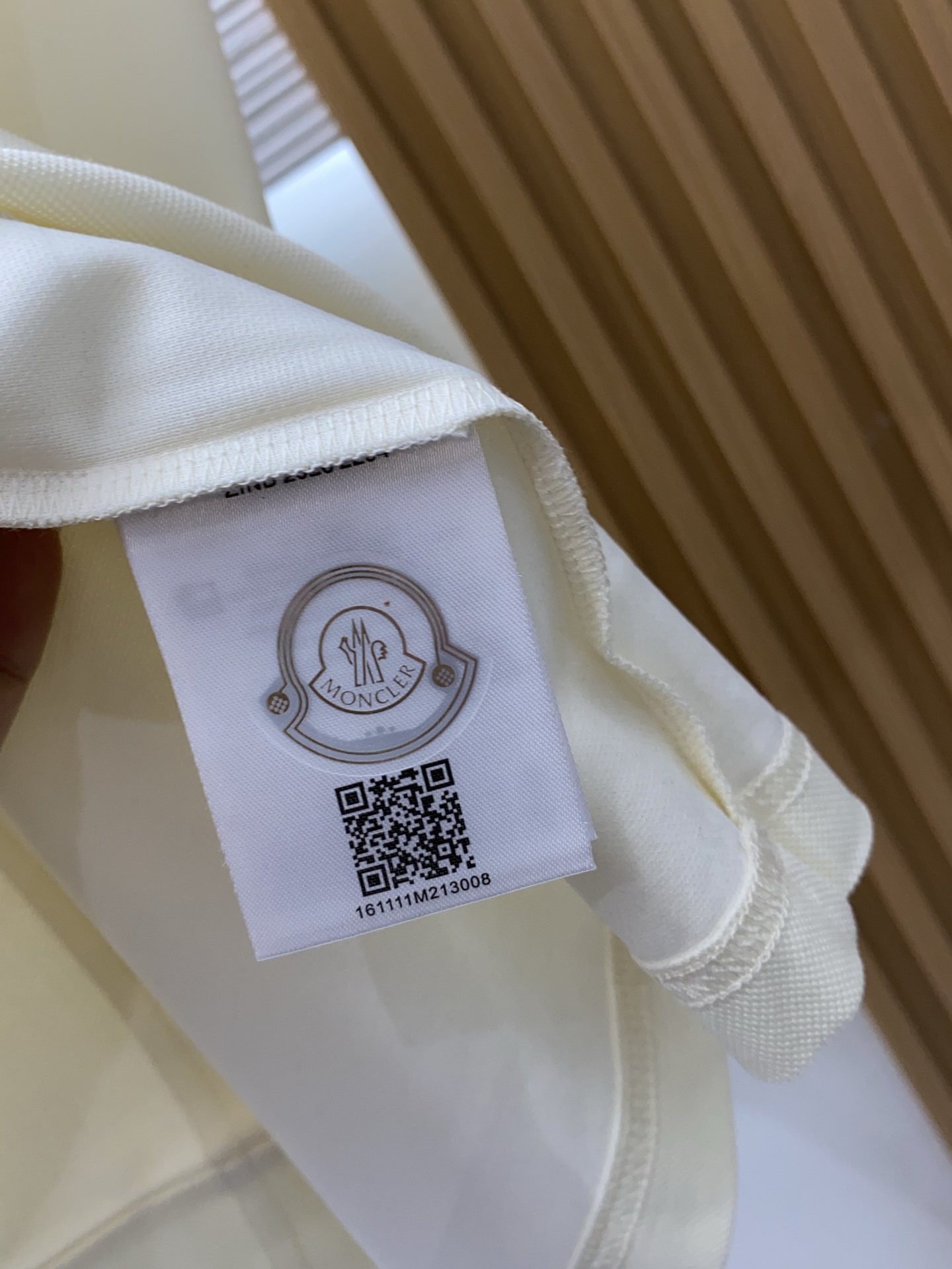 蒙口 2026春夏新品细纹珠地商务Polo，极简的衣身造型！顶级针织棉质混纺质地 整体的触感极为舒适，弹