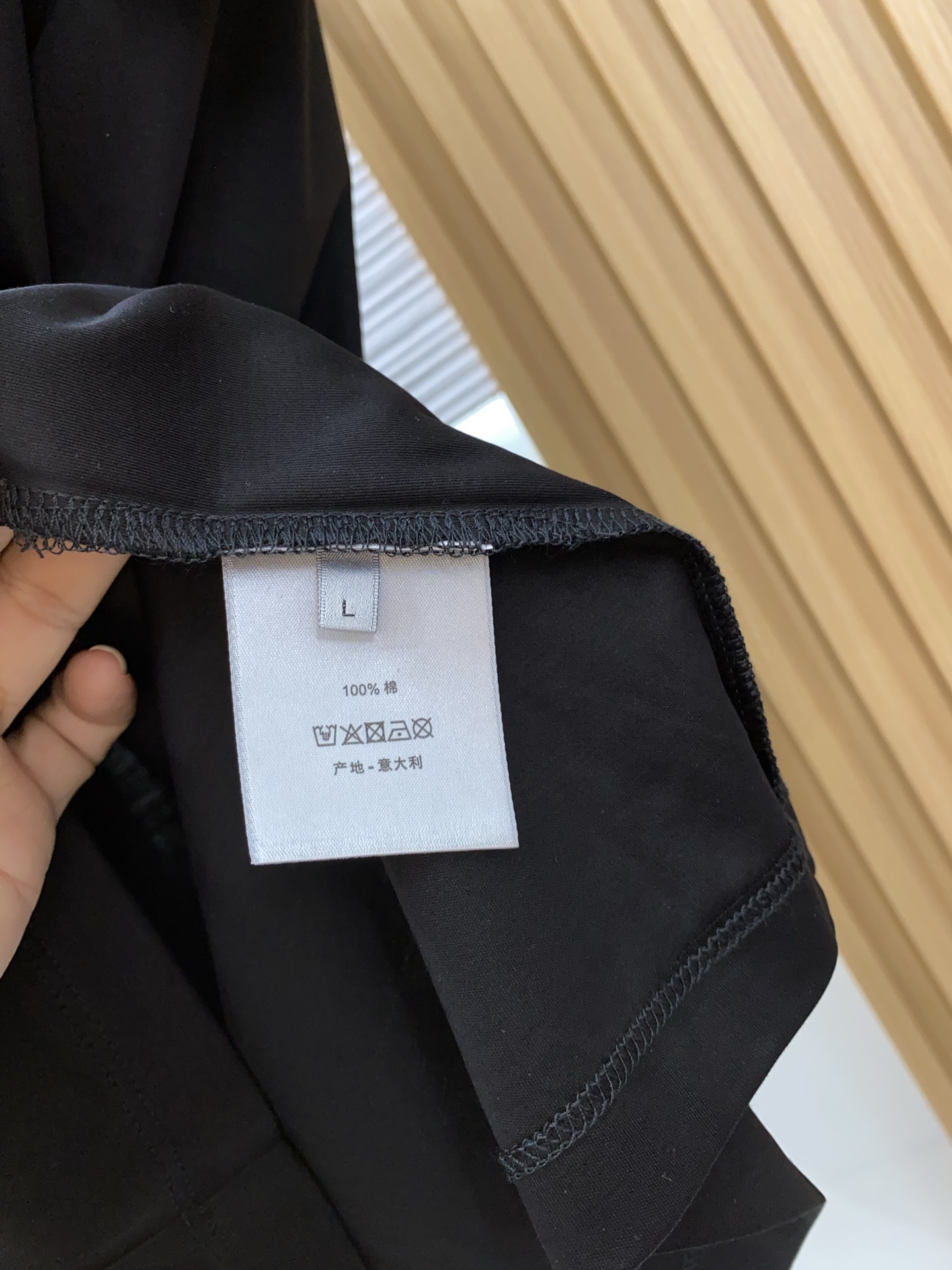 迪奥 2026春夏新款首发专柜最新款圆领短袖 高端订制 设计前卫时尚！品牌logo重工艺设计 高端定制1