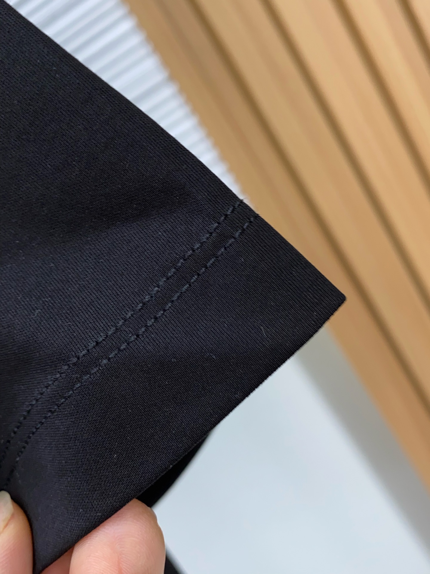 迪奥 2026春夏新款首发专柜最新款圆领短袖 高端订制 设计前卫时尚！品牌logo重工艺设计 高端定制1