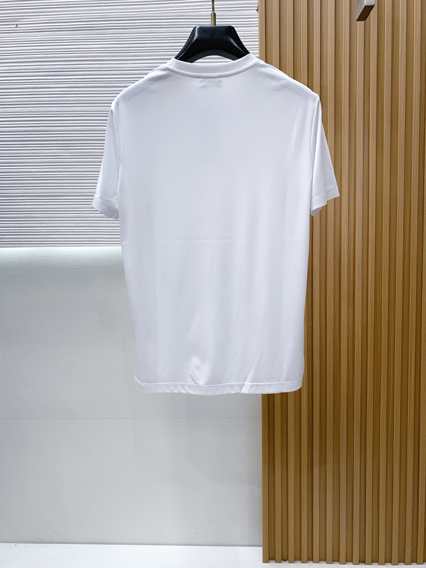 迪奥 2026春夏新款首发专柜最新款圆领短袖 高端订制 设计前卫时尚！品牌logo重工艺设计 高端定制1