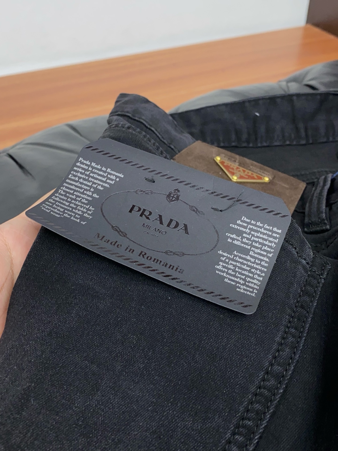普拉达 高端定制、2026早春最新款牛仔裤 柜台同步发售 原版定制复刻 客供五金辅料 原单品质 进口牛仔