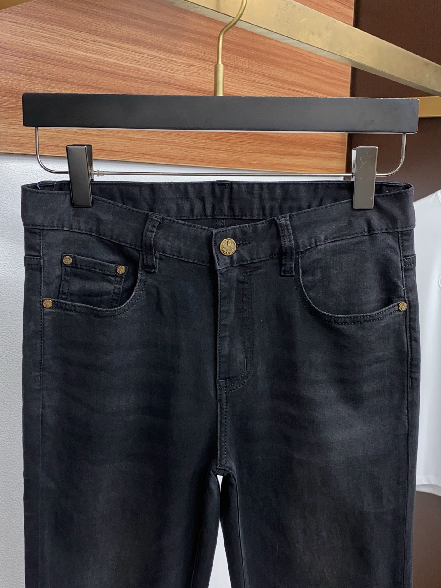 普拉达 高端定制、2026早春最新款牛仔裤 柜台同步发售 原版定制复刻 客供五金辅料 原单品质 进口牛仔