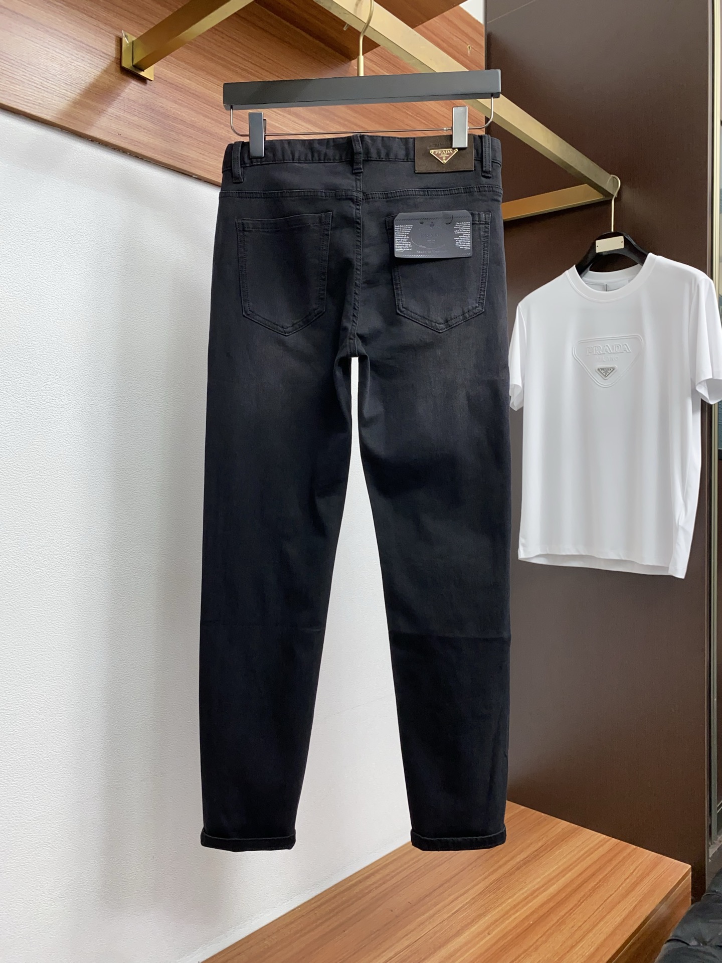 普拉达 高端定制、2026早春最新款牛仔裤 柜台同步发售 原版定制复刻 客供五金辅料 原单品质 进口牛仔
