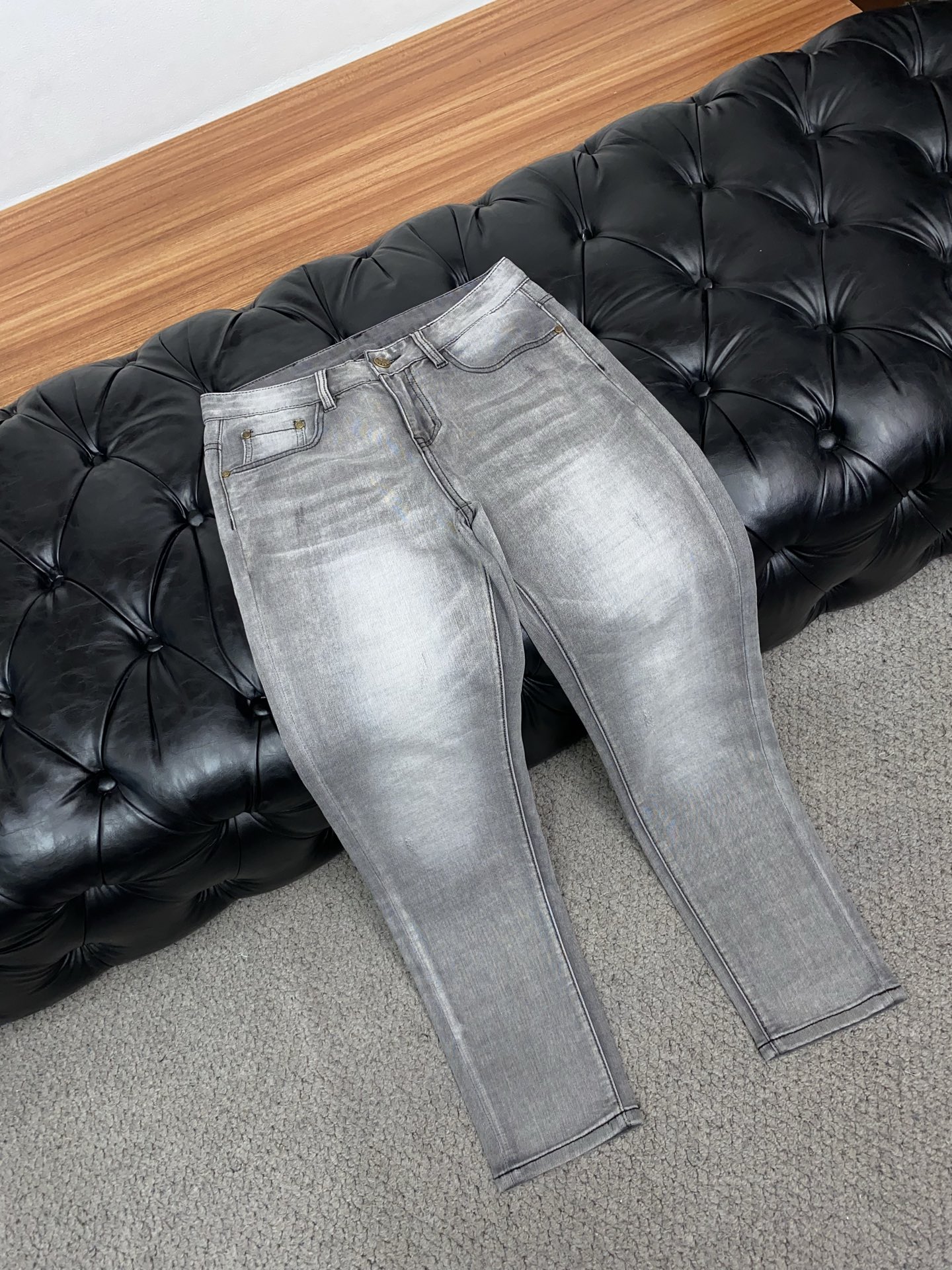 普拉达 高端定制、2026早春最新款牛仔裤 柜台同步发售 原版定制复刻 客供五金辅料 原单品质 进口牛仔