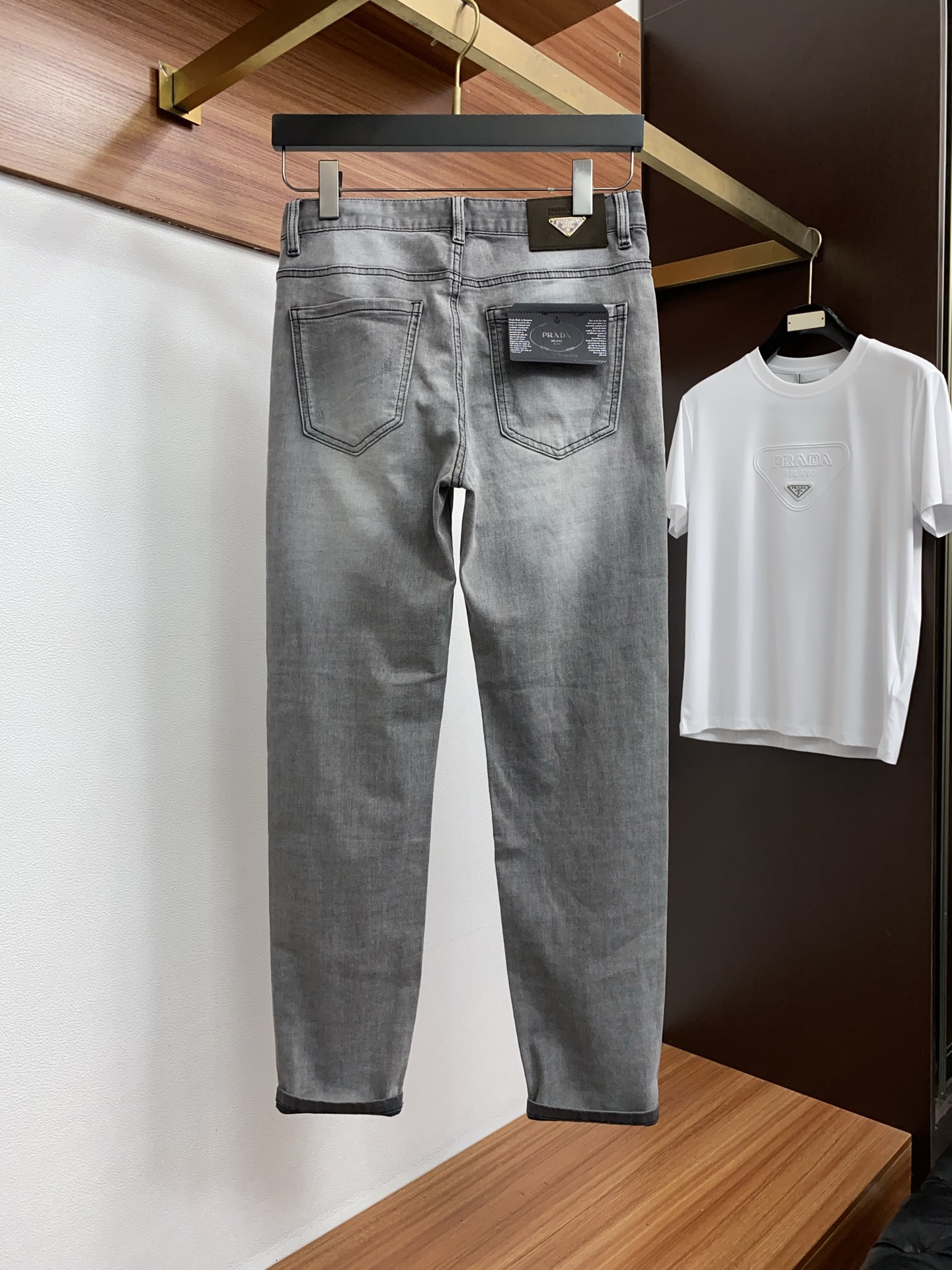 普拉达 高端定制、2026早春最新款牛仔裤 柜台同步发售 原版定制复刻 客供五金辅料 原单品质 进口牛仔