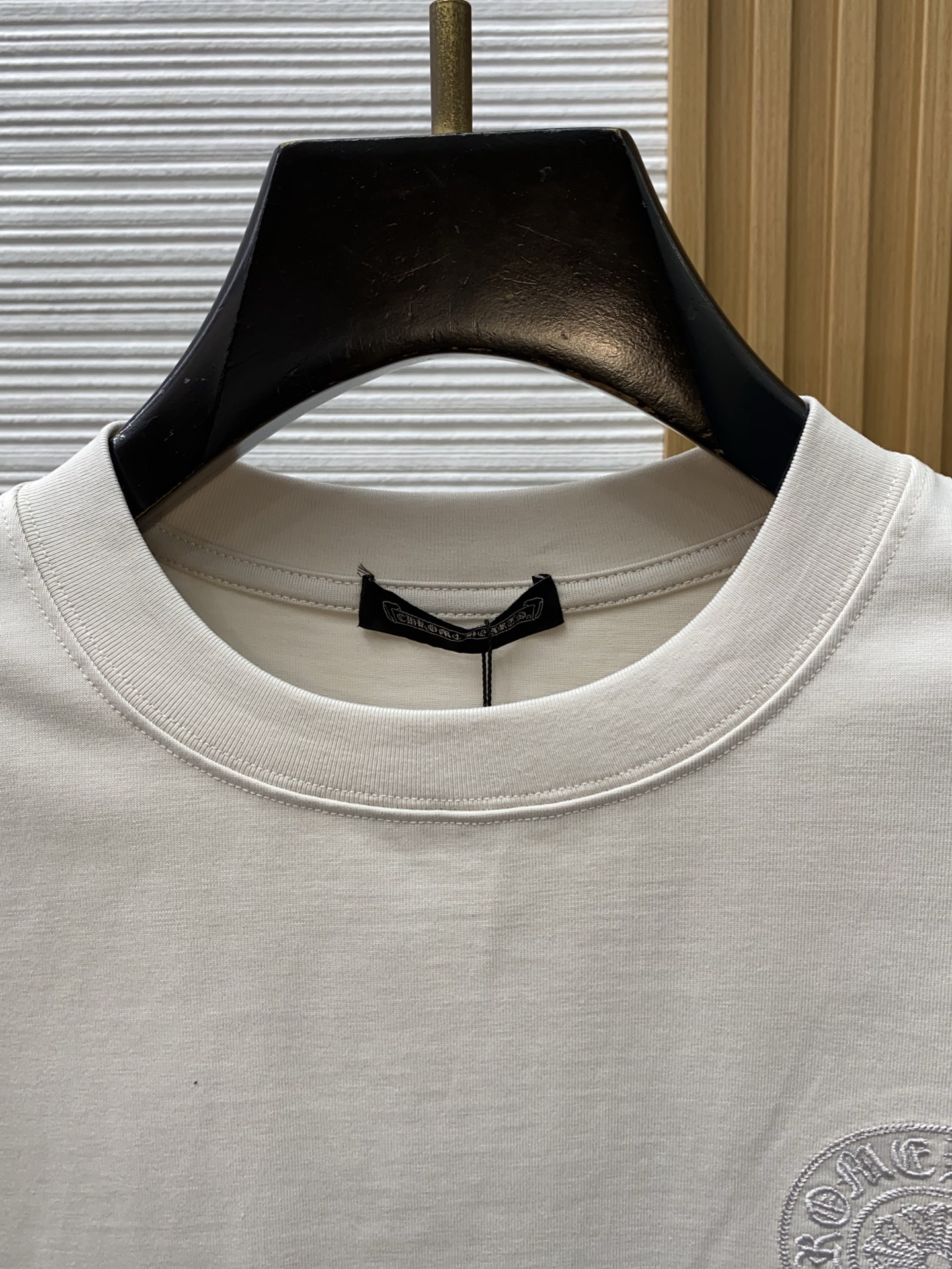 克罗心 2026新款AW新品，时尚微阔短袖 专柜同步有售，定制长绒棉面料，工艺极度复杂，视觉相当雅致时髦