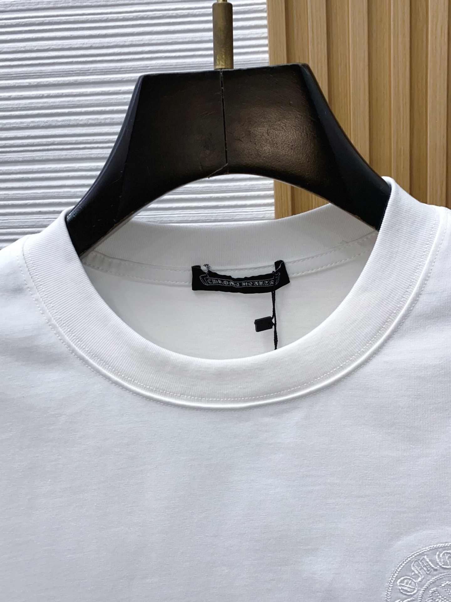 克罗心 2026新款AW新品，时尚微阔短袖 专柜同步有售，定制长绒棉面料，工艺极度复杂，视觉相当雅致时髦