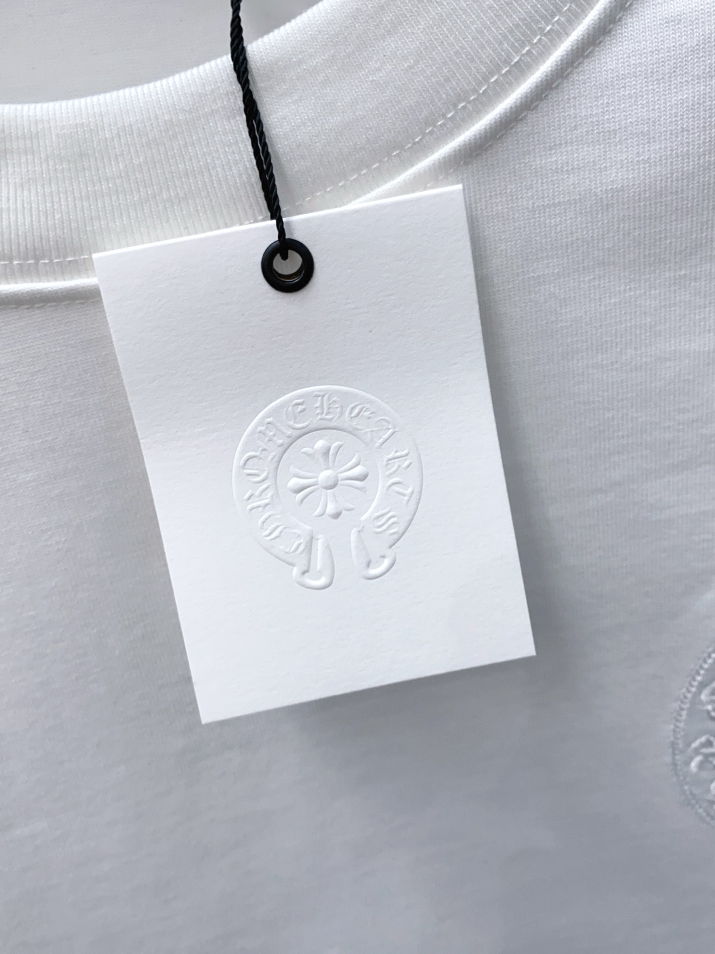 克罗心 2026新款AW新品，时尚微阔短袖 专柜同步有售，定制长绒棉面料，工艺极度复杂，视觉相当雅致时髦