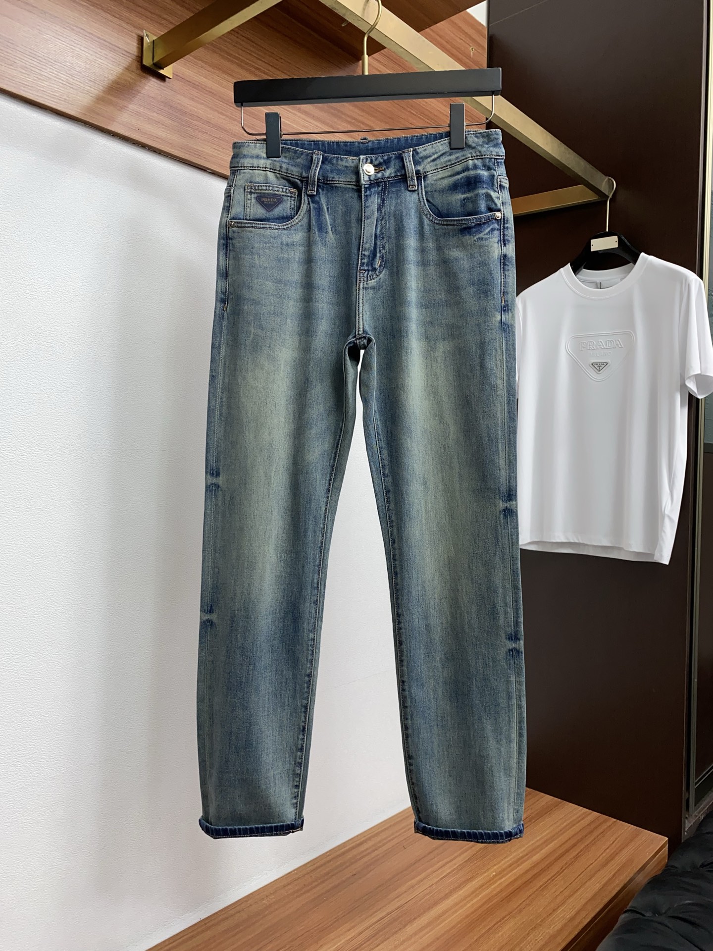 普拉达 高端定制、2026早春最新款牛仔裤 柜台同步发售 原版定制复刻 客供五金辅料 原单品质 进口牛仔