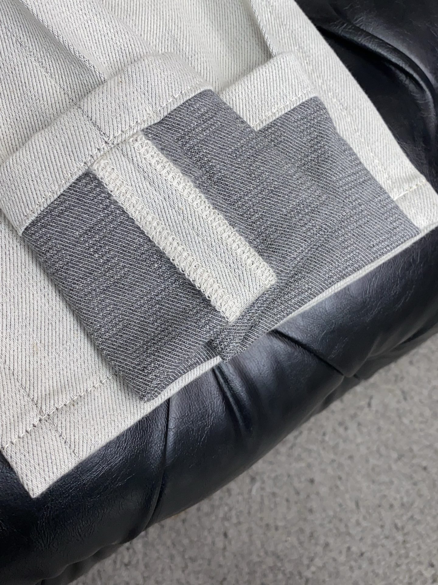 Loro Piana 诺悠翩雅 高端定制、2026早春最新款牛仔裤 柜台同步发售 原版定制复刻 客供五金