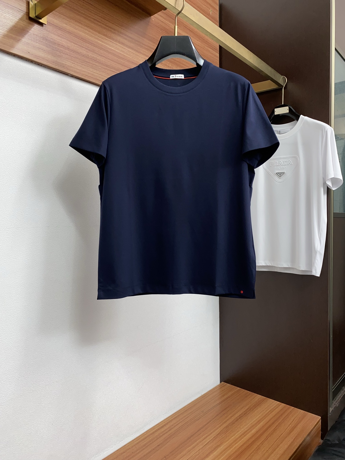 키톤 26SS 남성 반팔 88600 Kiton T Shirt