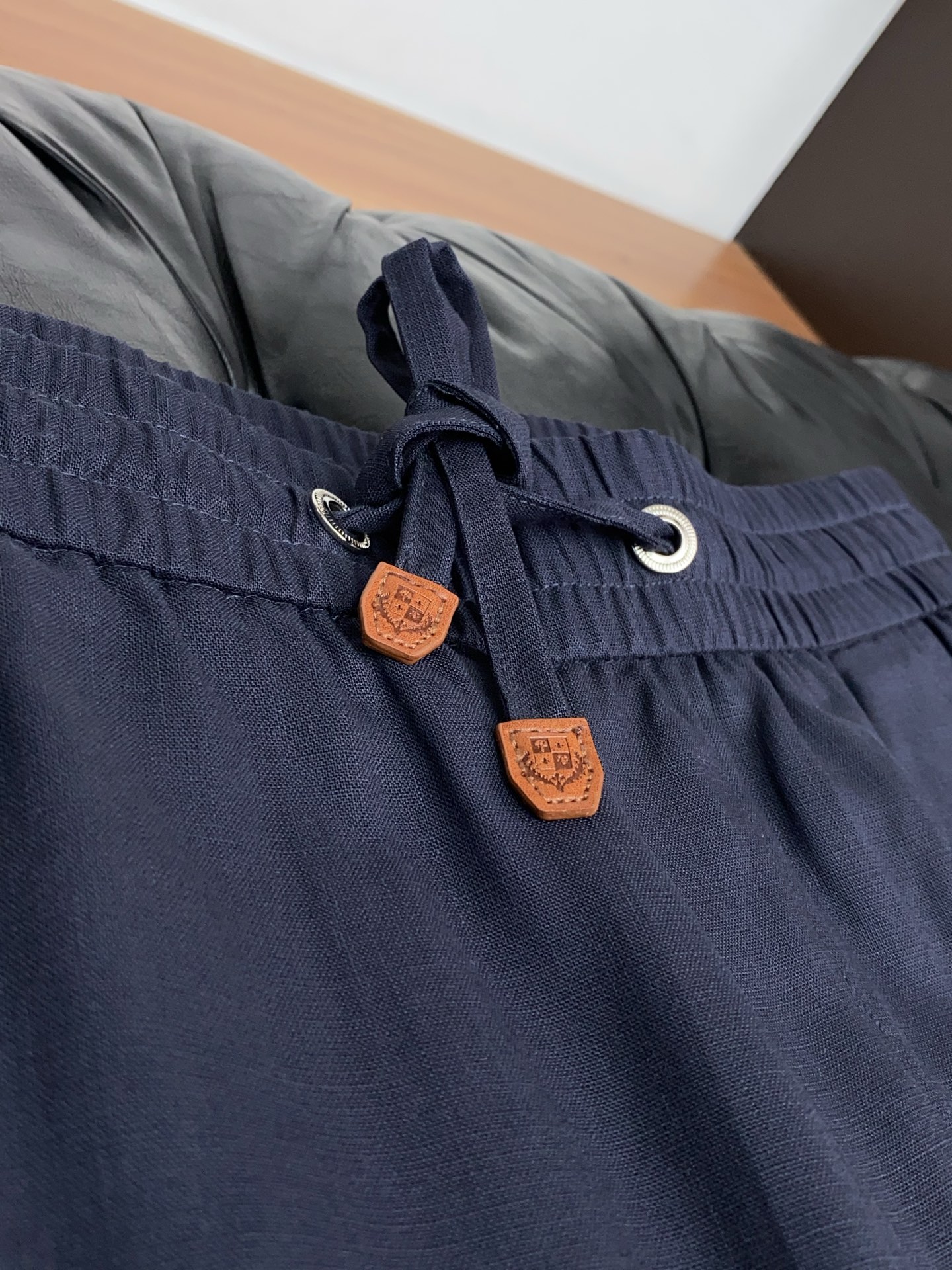 Loro Piana 诺悠翩雅 高端定制、2026早春最新款麻料休闲裤 柜台同步发售 原版定制复刻 客供