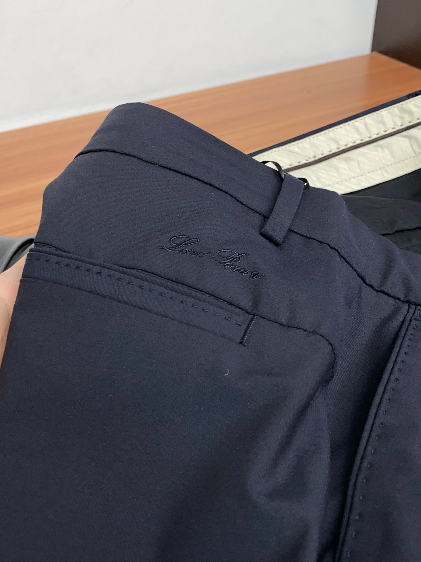Loro Piana 诺悠翩雅 高端定制、2026早春最新款休闲裤 柜台同步发售 原版定制复刻 客供五金
