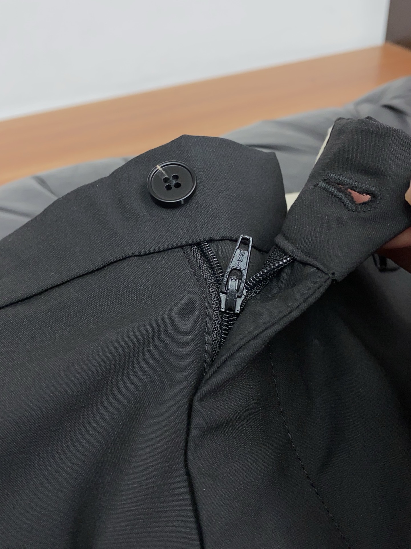 Loro Piana 诺悠翩雅 高端定制、2026早春最新休闲裤 柜台同步发售 原版定制复刻 客供五金辅