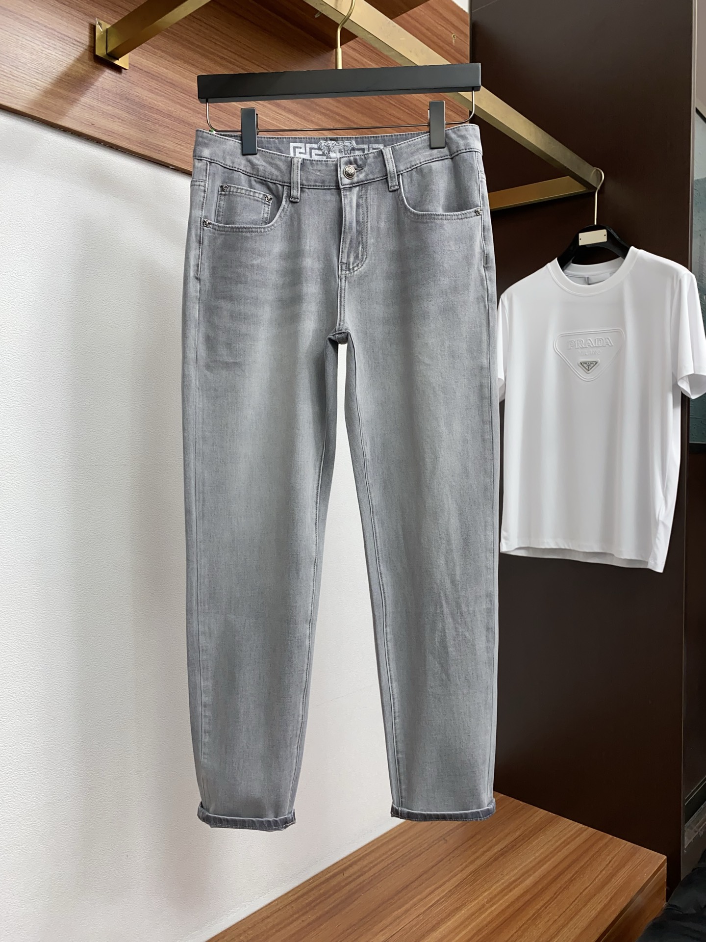 范思哲 高端定制、2026早春最新款牛仔裤 柜台同步发售 原版定制复刻 客供五金辅料 原单品质 进口牛仔