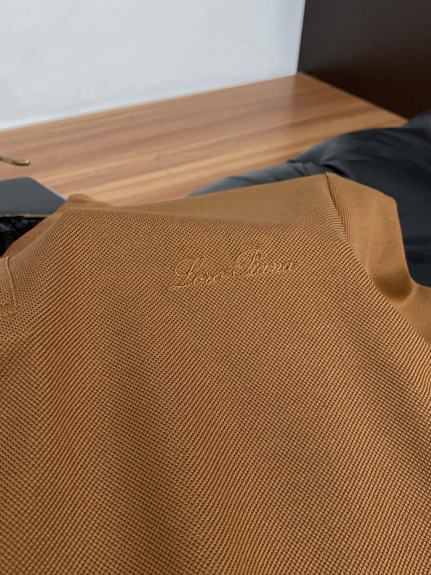 Loro Piana 诺悠翩雅 2026s经典时尚翻领 PoLo衫短袖 ，贸易公司渠道订单，简约大气，时