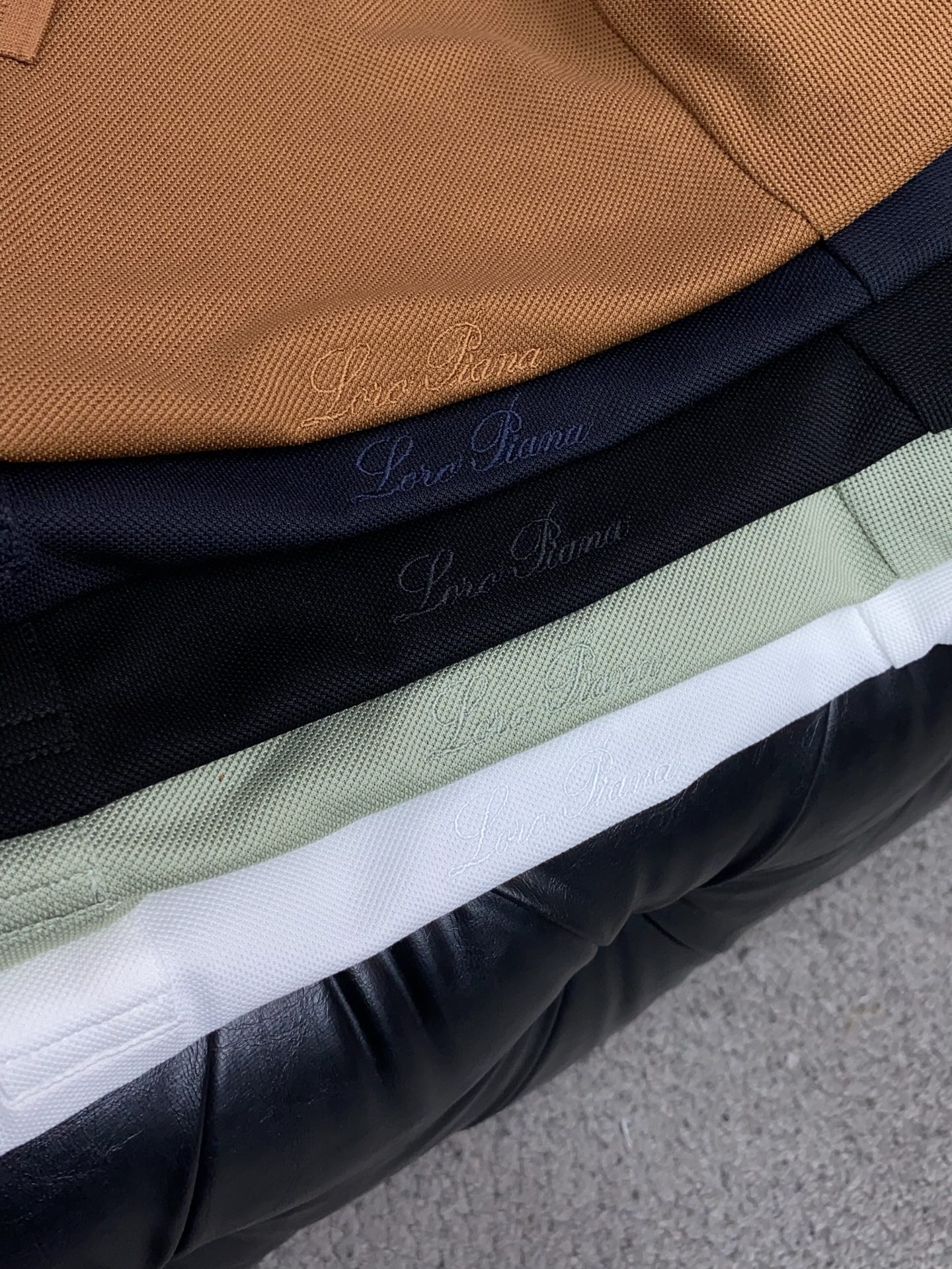 Loro Piana 诺悠翩雅 2026s经典时尚翻领 PoLo衫短袖 ，贸易公司渠道订单，简约大气，时