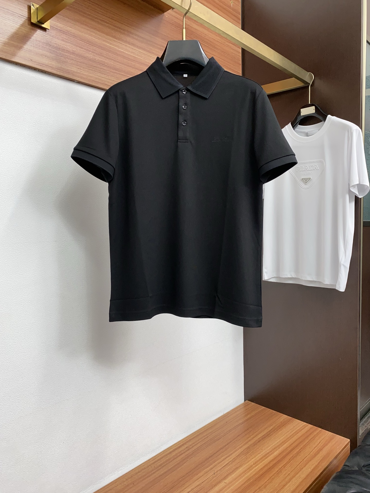 Loro Piana 诺悠翩雅 2026s经典时尚翻领 PoLo衫短袖 ，贸易公司渠道订单，简约大气，时