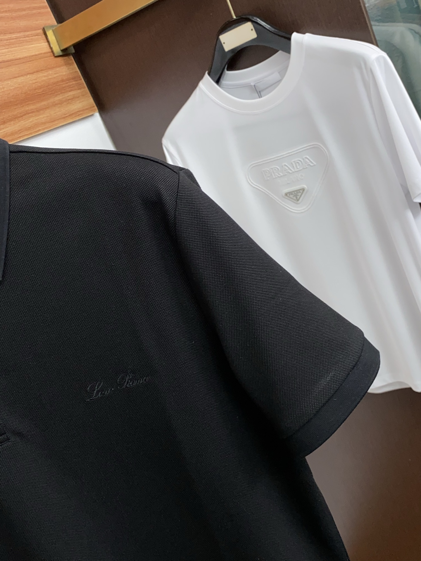 Loro Piana 诺悠翩雅 2026s经典时尚翻领 PoLo衫短袖 ，贸易公司渠道订单，简约大气，时