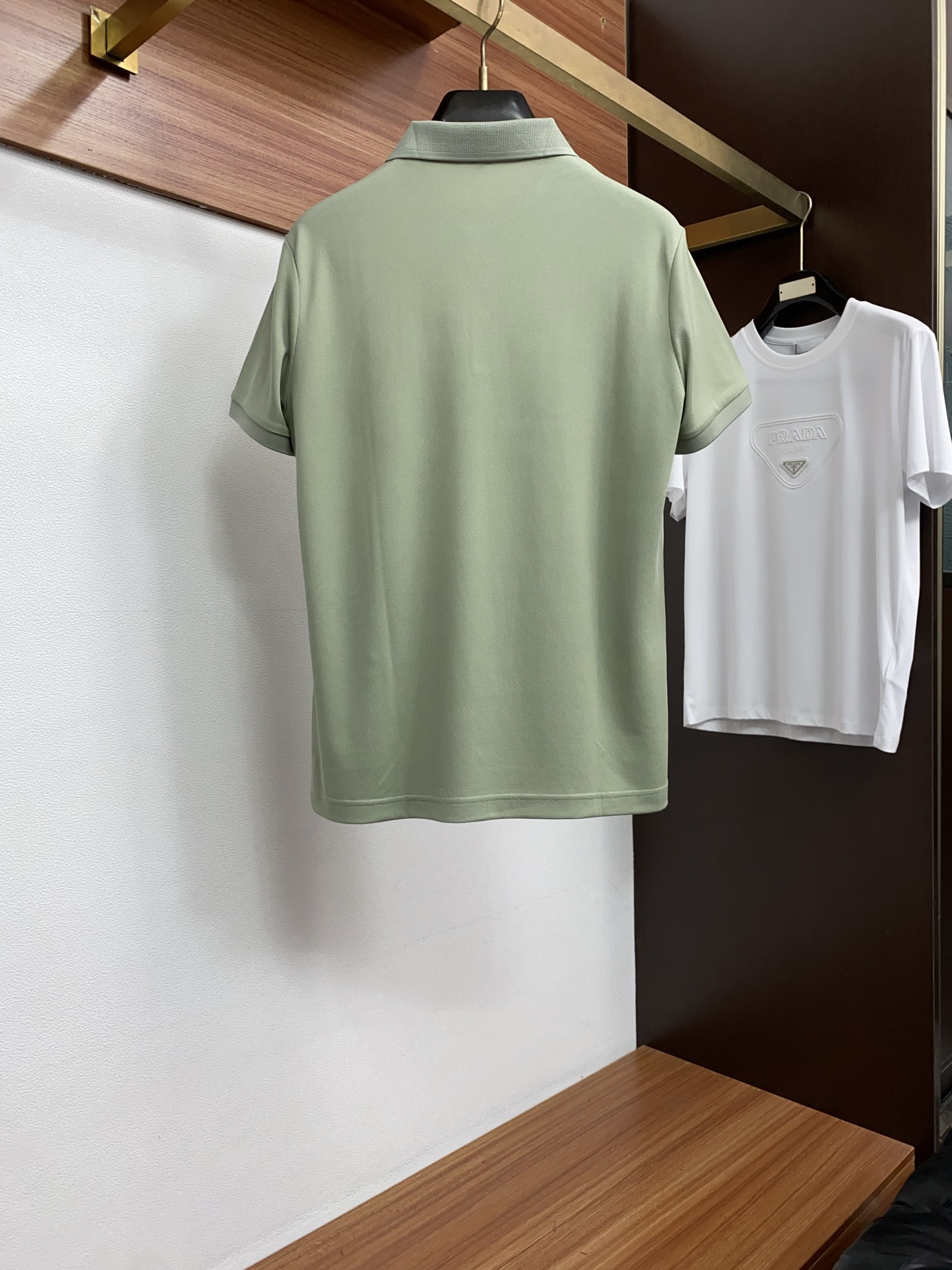 Loro Piana 诺悠翩雅 2026s经典时尚翻领 PoLo衫短袖 ，贸易公司渠道订单，简约大气，时