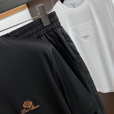 /套 Loro Piana 诺悠翩雅 春夏新款首发专柜最新款圆领短袖套装 高端订制 设计前卫时尚!品牌 /套 Loro Piana 诺悠翩雅 春夏新款首发专柜最新款圆领短袖套装 高端订制 设计前卫时尚!品牌