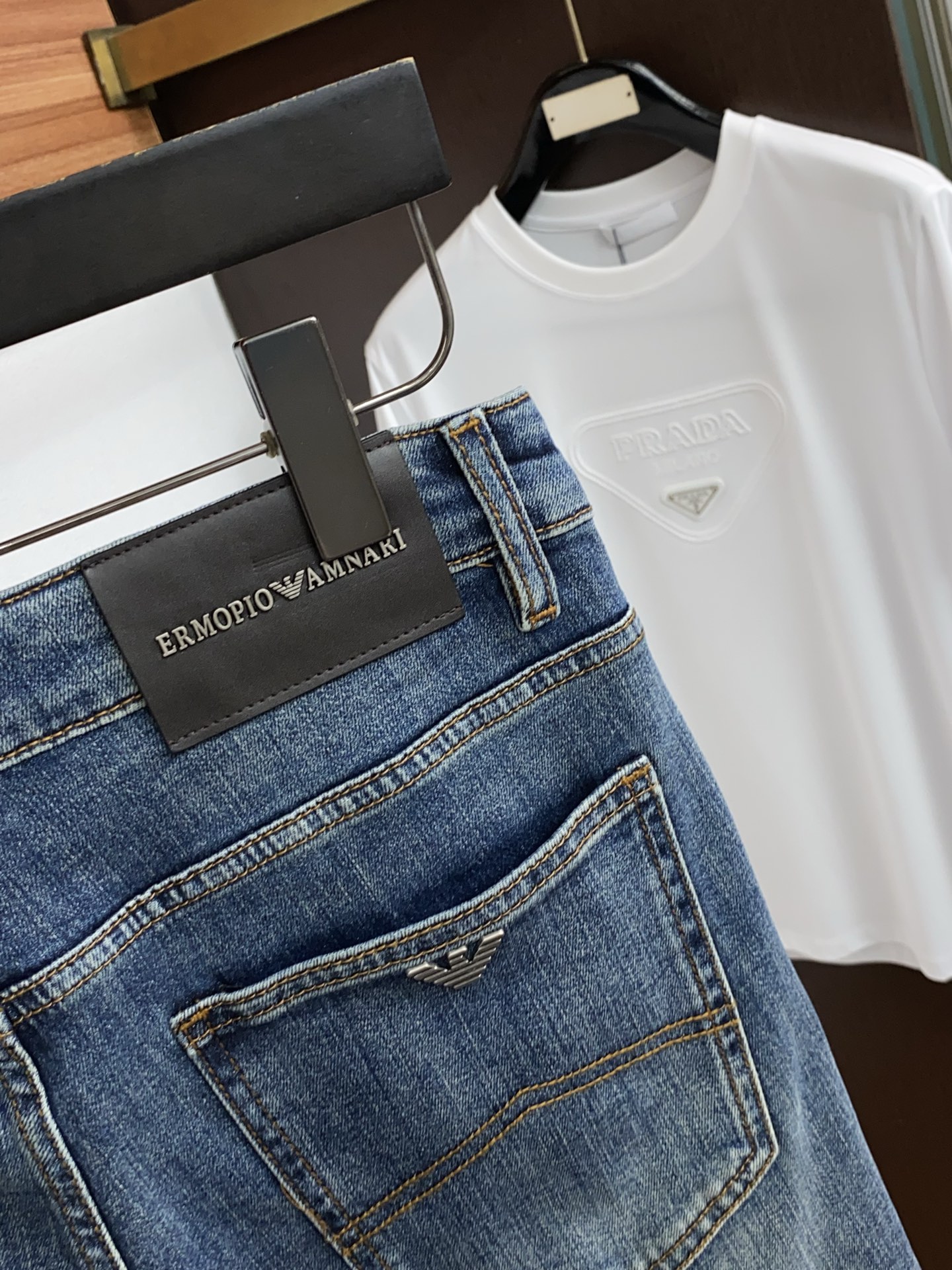 阿玛尼 高端定制、2026早春最新款牛仔短裤 柜台同步发售 原版定制复刻 客供五金辅料 原单品质 进口牛