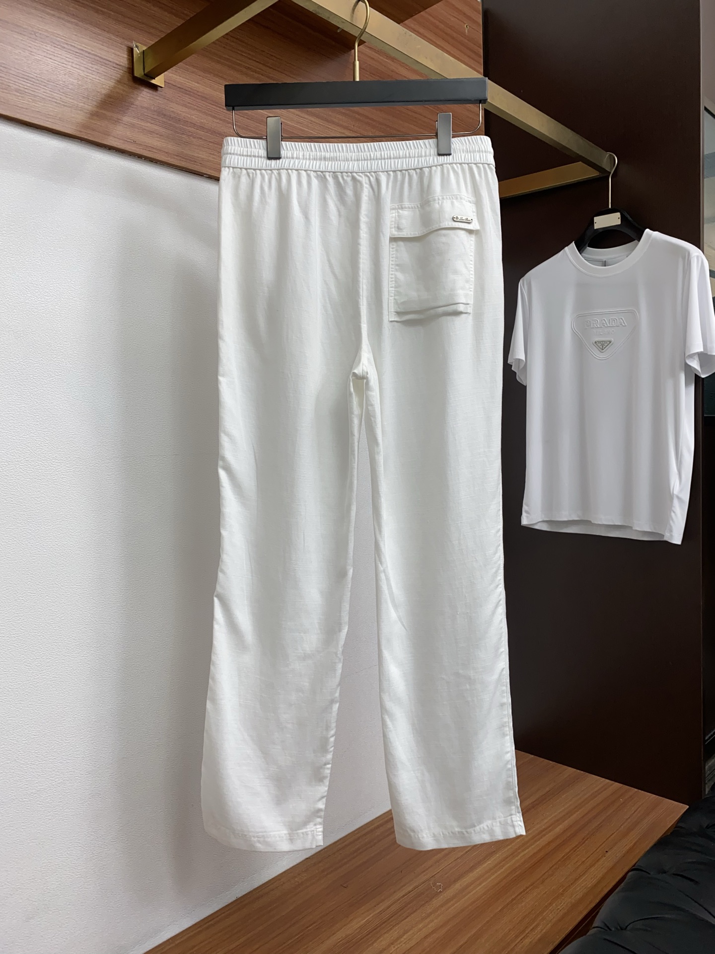 Loro Piana 诺悠翩雅 25FW秋冬新款男士休闲定制亚麻裤  贸易公司渠道稀出，同步官网发售！时