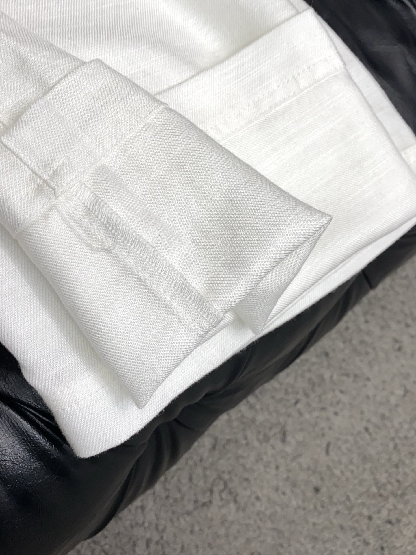 Loro Piana 诺悠翩雅 25FW秋冬新款男士休闲定制亚麻裤  贸易公司渠道稀出，同步官网发售！时