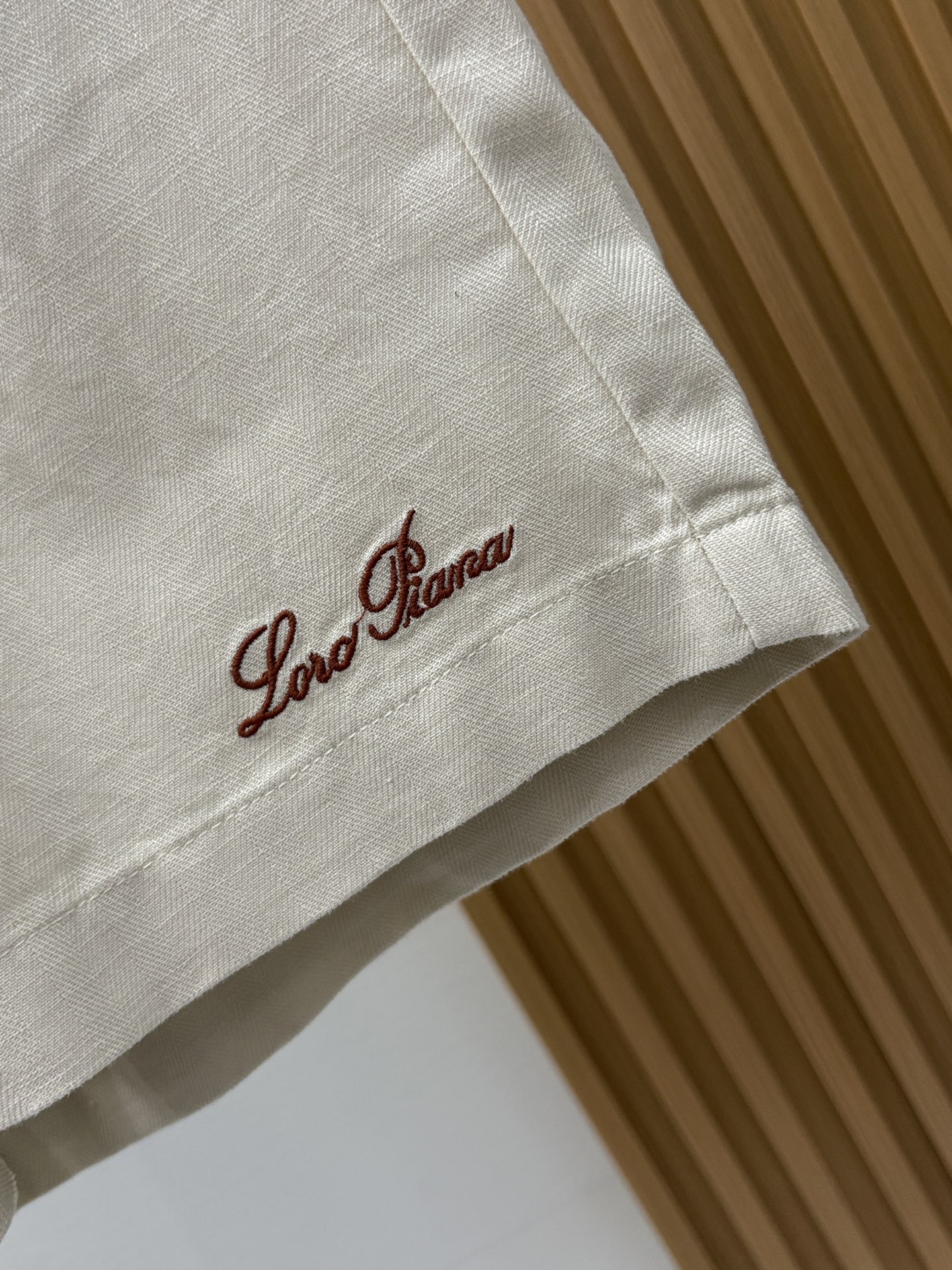 Loro Piana 诺悠翩雅 2026春夏季新款，最新休闲短裤。原版裤型上身休闲百搭 定制麻棉面料 l