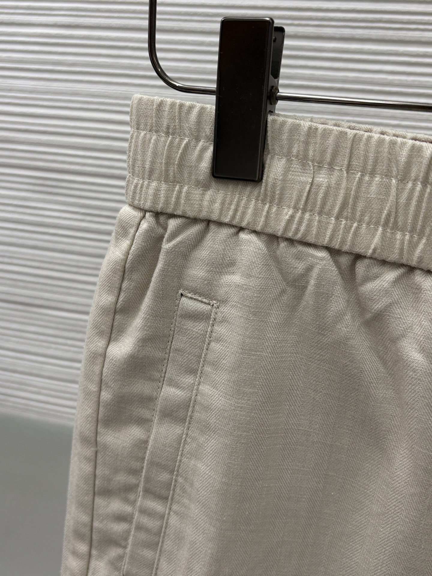 Loro Piana 诺悠翩雅 2026春夏季新款，最新休闲短裤。原版裤型上身休闲百搭 定制麻棉面料 l