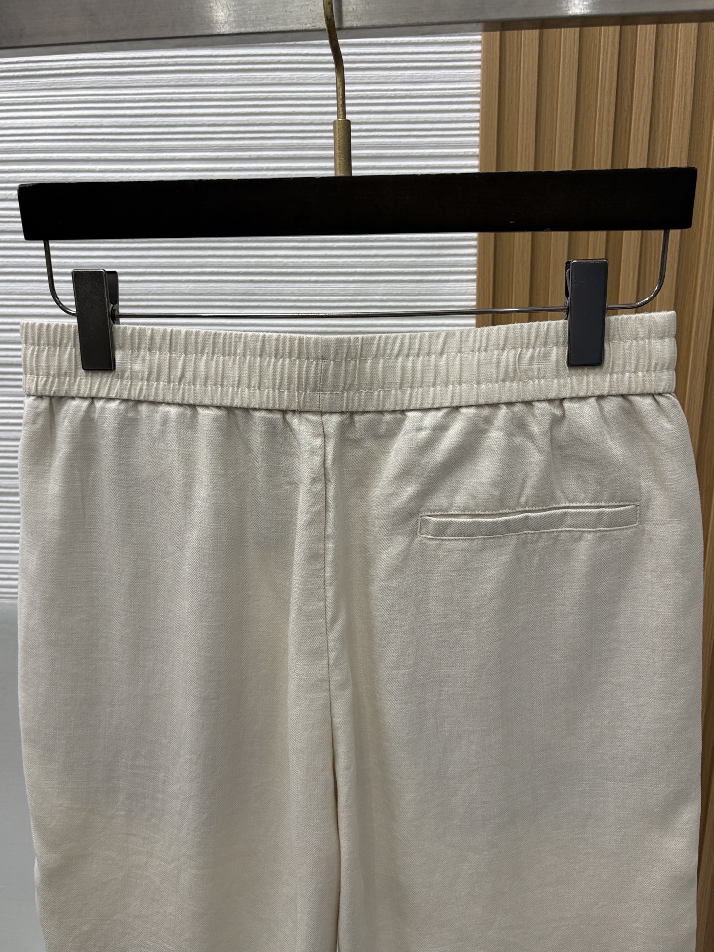 Loro Piana 诺悠翩雅 2026春夏季新款，最新休闲短裤。原版裤型上身休闲百搭 定制麻棉面料 l
