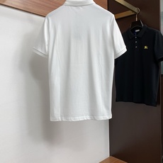 巴宝莉 2026春夏新品细纹珠地商务Polo,极简的衣身造型!顶级针织棉质混纺质地 整体的触感极为舒适, 巴宝莉 2026春夏新品细纹珠地商务Polo,极简的衣身造型!顶级针织棉质混纺质地 整体的触感极为舒适,