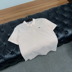 普拉达 2026春夏新品细纹珠地商务Polo,极简的衣身造型!顶级针织棉质混纺质地 整体的触感极为舒适, 普拉达 2026春夏新品细纹珠地商务Polo,极简的衣身造型!顶级针织棉质混纺质地 整体的触感极为舒适,
