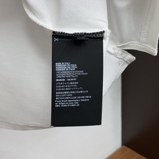 普拉达 2026春夏新品细纹珠地商务Polo,极简的衣身造型!顶级针织棉质混纺质地 整体的触感极为舒适, 普拉达 2026春夏新品细纹珠地商务Polo,极简的衣身造型!顶级针织棉质混纺质地 整体的触感极为舒适,